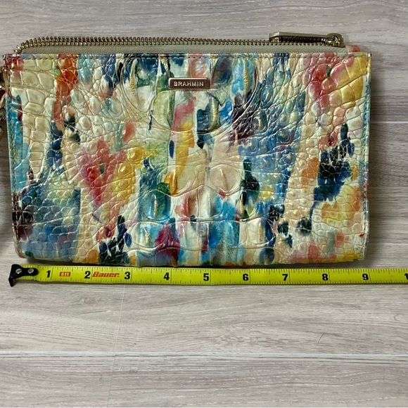 BRAHMIN / Multi-colored Daisey Clutch Wristlet - Picture 11 of 13